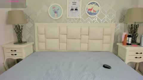 Snapshot of naia_cox chatting on March 30, 3:40 am naia_cox online show from March 30, 3:40 am