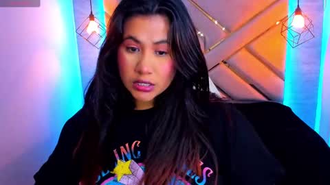    online show from January 18, 6:32 pm