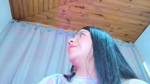 Naia x online show from September 29, 7:40 pm