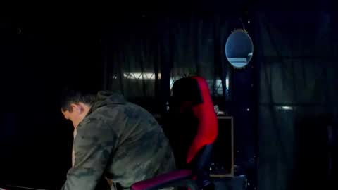 Snapshot of naider_1 chatting on March 5, 5:47 am naider_1 online show from March 5, 5:47 am