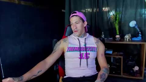 Snapshot of naider_1 chatting on March 10, 7:57 am naider_1 online show from March 10, 7:57 am