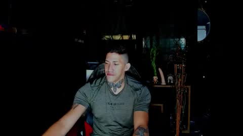 Snapshot of naider_1 chatting on March 14, 5:02 am naider_1 online show from March 14, 5:02 am