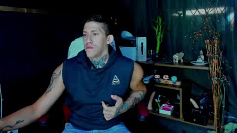 Snapshot of naider_1 chatting on March 28, 6:46 am naider_1 online show from March 28, 6:46 am