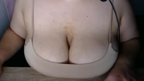 Snapshot of naikya chatting on June 18, 12:31 pm naikya online show from June 18, 12:31 pm
