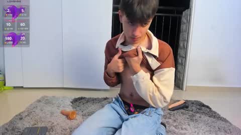  N A I M T H E  K I N G  online show from March 25, 12:49 am