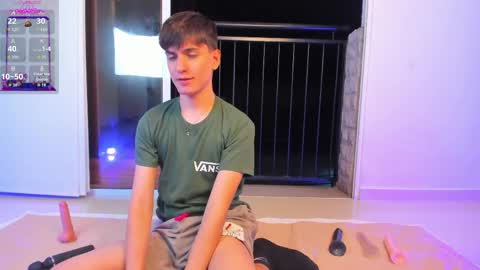  N A I M T H E  K I N G  online show from March 26, 12:06 am