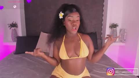 Snapshot of naina_deivis33 chatting on June 27, 3:55 am naina deivis33 online show from June 27, 3:55 am