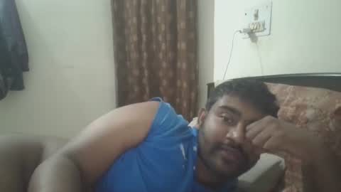 Snapshot of nairanandu28 chatting on April 23, 9:28 pm NAIRANANDU28 online show from April 23, 9:28 pm