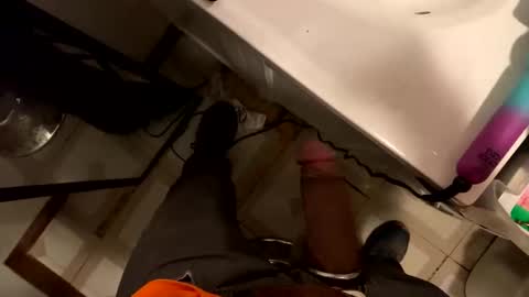 nairda2senoniuq online show from March 25, 4:35 pm