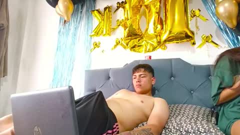 naisha and axel2 online show from March 17, 9:29 pm