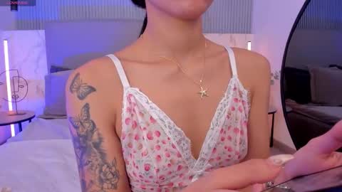 Naisha Ford online show from September 26, 3:43 am