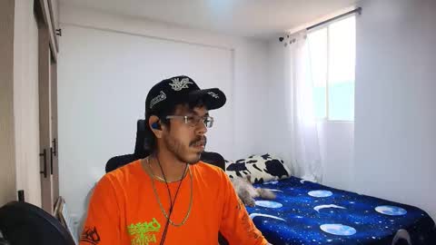 Snapshot of naitsihrc chatting on November 24, 11:21 am Nait online show from November 24, 11:21 am