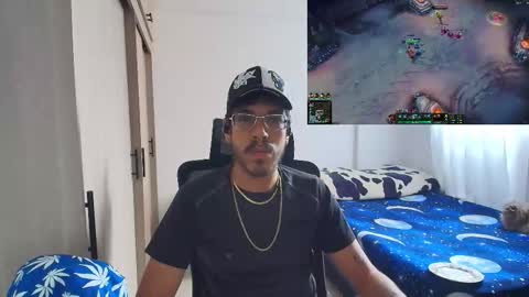 Snapshot of naitsihrc chatting on November 29, 6:44 pm Nait online show from November 29, 6:44 pm