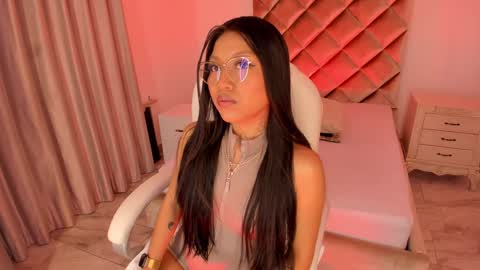 INSTAGRAM  m2221     online show from December 24, 11:38 am