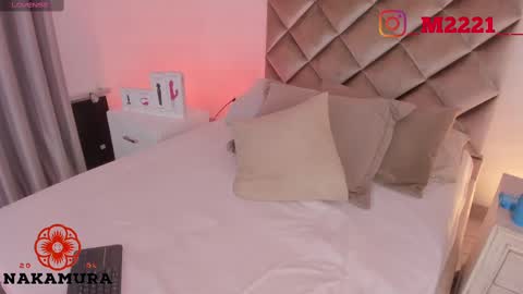 INSTAGRAM  m2221     online show from February 12, 11:29 am