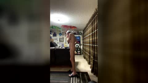 nakedhandymanaz online show from May 14, 3:02 am
