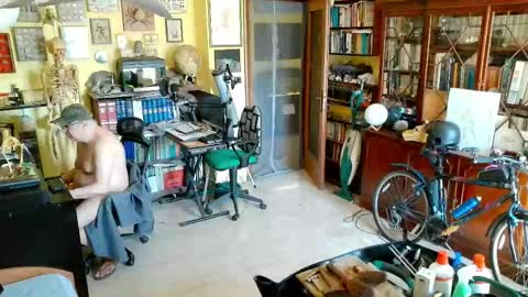 Snapshot of nakednudist72 chatting on May 23, 8:07 am Naked Naturist online show from May 23, 8:07 am