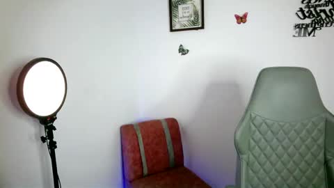 Snapshot of nala_j08 chatting on April 16, 5:47 pm N A L A NEW instagram nala jordan08 online show from April 16, 5:47 pm