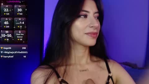Snapshot of nala_saphir chatting on January 15, 2:27 am nala_saphir online show from January 15, 2:27 am
