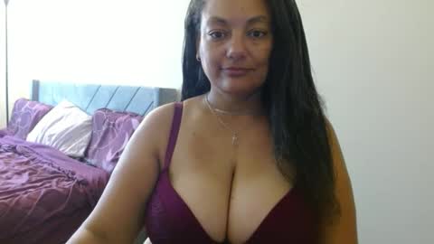 Nala Thickk online show from December 5, 2:55 pm