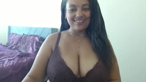 Nala Thickk online show from December 6, 6:39 pm