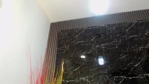 NALAROY online show from December 5, 10:12 pm