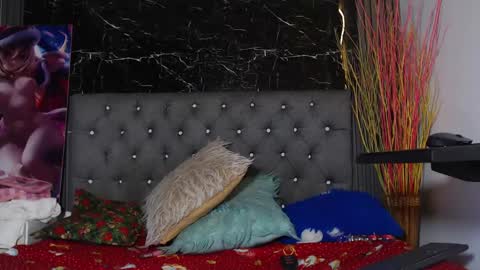 NALAROY online show from December 28, 11:19 am