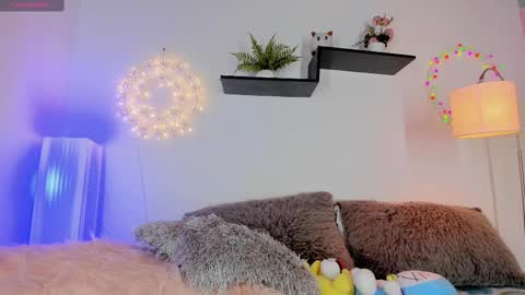 Nalia Adams online show from February 11, 1:52 am