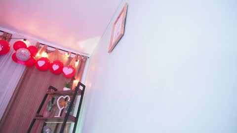 Nalia Adams online show from October 3, 2:14 pm