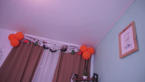 Nalia Adams online show from October 29, 2:08 pm