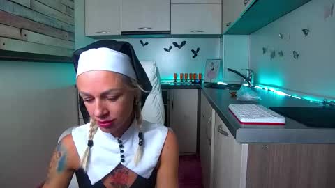 Snapshot of nally_ferrari chatting on October 30, 1:40 am Nally online show from October 30, 1:40 am