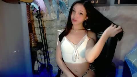 Nami online show from April 25, 5:43 am