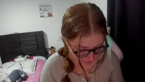 Nami online show from November 1, 2:57 am