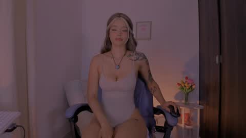 N A M I    -   OF  namibergmant online show from March 28, 11:04 pm