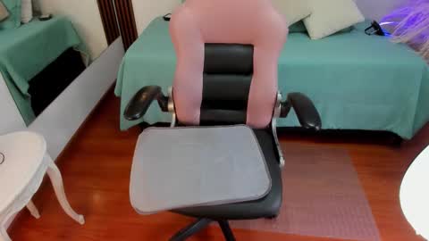 nami online show from February 7, 7:28 pm