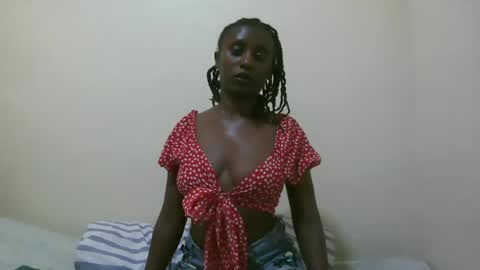 Snapshot of nana2095 chatting on July 3, 11:38 am nana2095 online show from July 3, 11:38 am