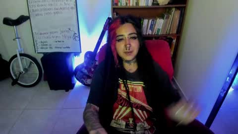 nana_cirkus online show from February 25, 5:30 am