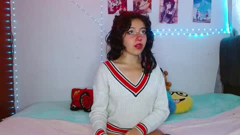 NanI online show from April 14, 12:33 pm