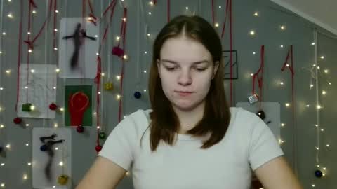 Nana online show from November 19, 9:09 am