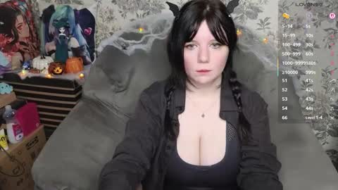 Nana online show from October 29, 10:00 pm