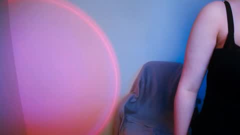 Snapshot of nanafey chatting on March 5, 6:34 pm your candy online show from March 5, 6:34 pm