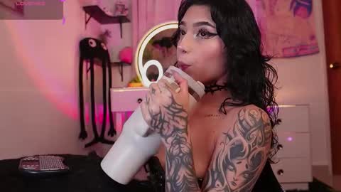            online show from January 9, 2:14 am