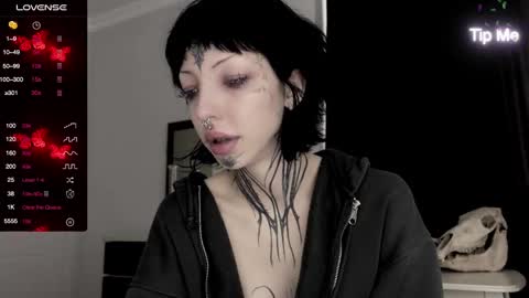 Nana online show from December 30, 11:48 am