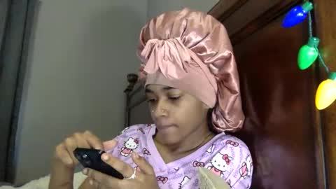 nanaonn online show from February 13, 4:14 pm