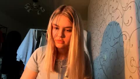 Snapshot of nancigoldy chatting on May 15, 4:58 pm Rina online show from May 15, 4:58 pm
