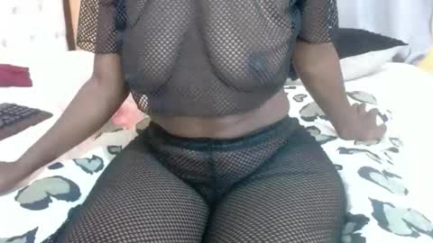 Snapshot of nancy253 chatting on December 15, 5:01 am nancy253 online show from December 15, 5:01 am