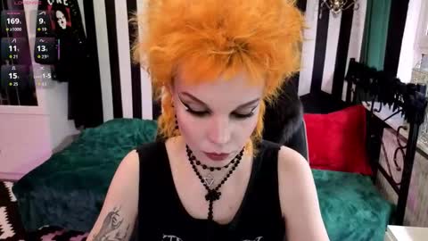 Nancy online show from February 8, 2:31 pm