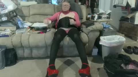 Snapshot of nancyboy_1 chatting on November 13, 10:19 pm nancyboy_1 online show from November 13, 10:19 pm