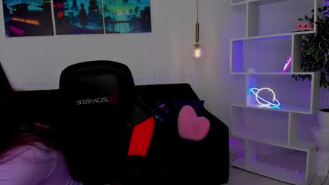 Nancy online show from November 10, 3:38 am