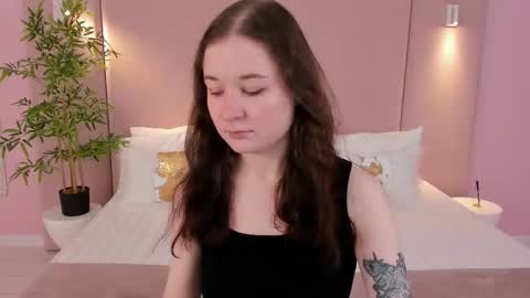 Snapshot of nancyjonson chatting on February 25, 3:27 am Nancy online show from February 25, 3:27 am